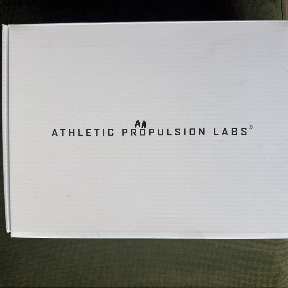 APL Womens 8 Streamline Sneakers Athletic Propulsion Labs *NIB* Running Shoes - Picture 2 of 3